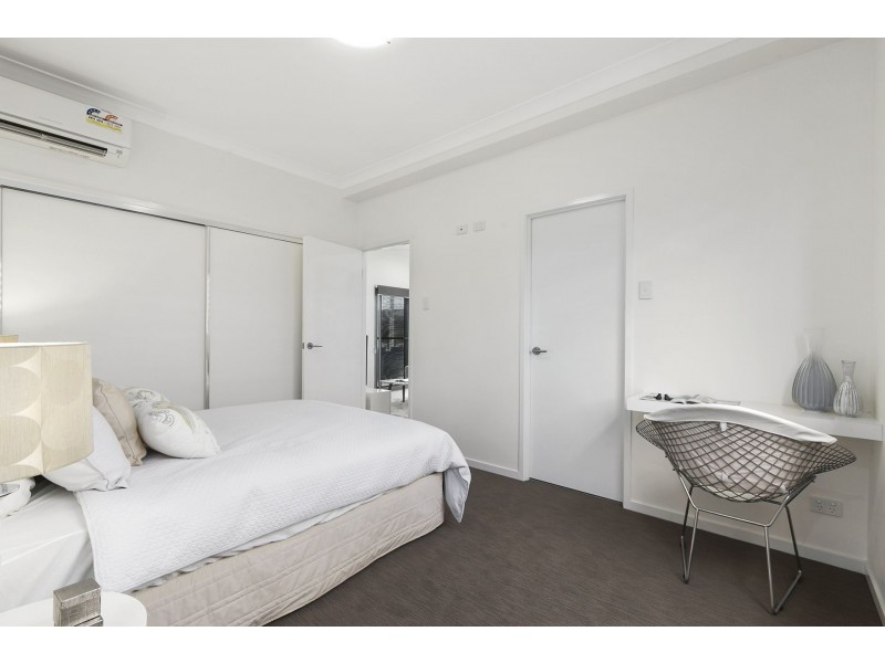 8/24 Wallace Street, Chermside QLD 4032