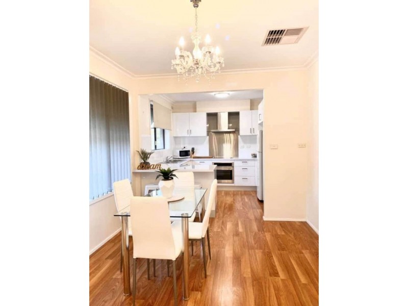 1/14 Carolin St, Flora Hill VIC 3550