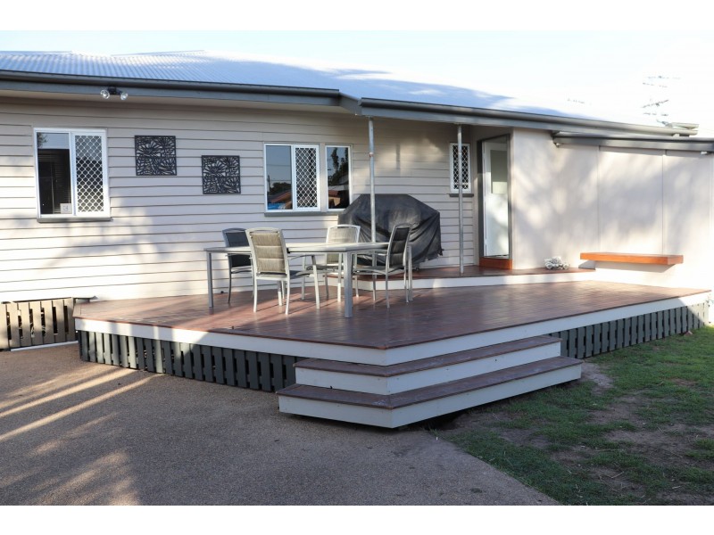 197 Targo Street, Walkervale QLD 4670