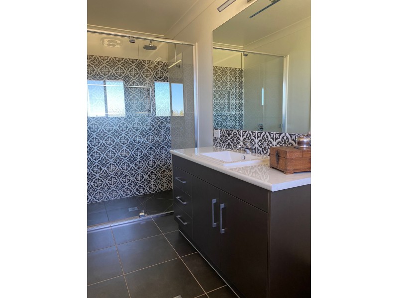 5 Wilkinson Place, Grantham QLD 4347