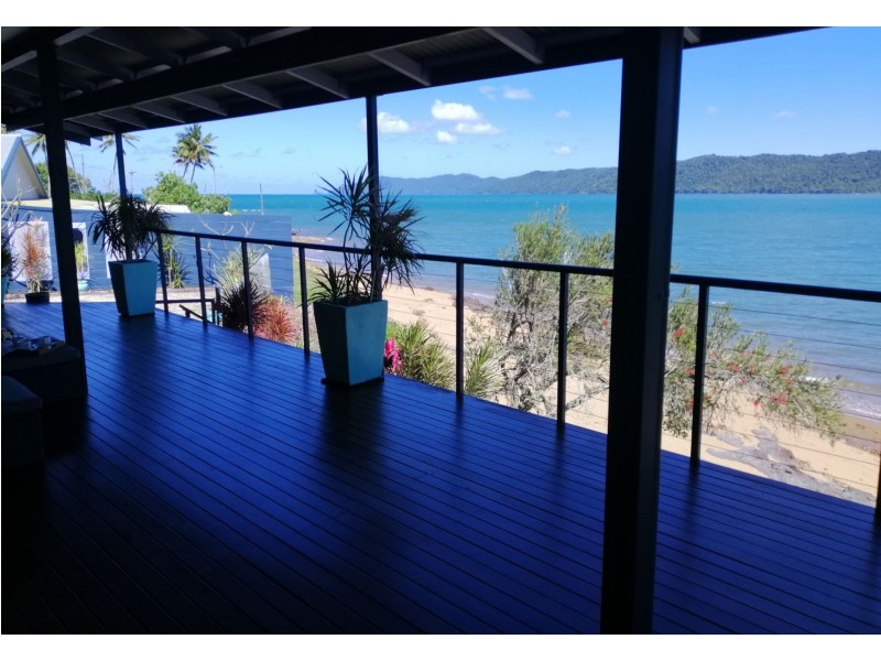 3 Alice st, Flying Fish Point QLD 4860