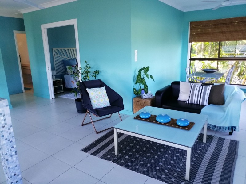 3 Alice st, Flying Fish Point QLD 4860