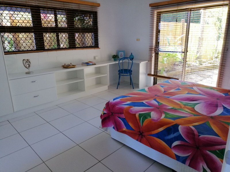 3 Alice st, Flying Fish Point QLD 4860