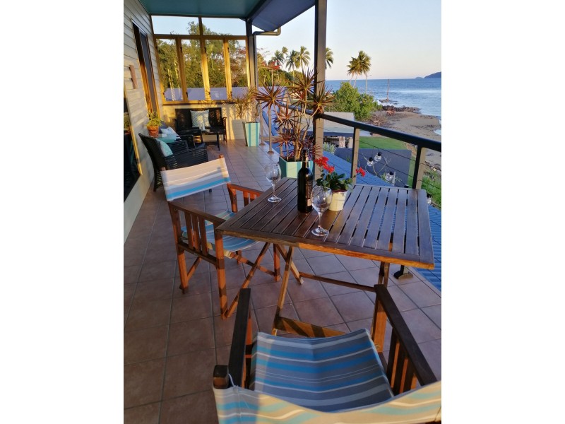 3 Alice st, Flying Fish Point QLD 4860