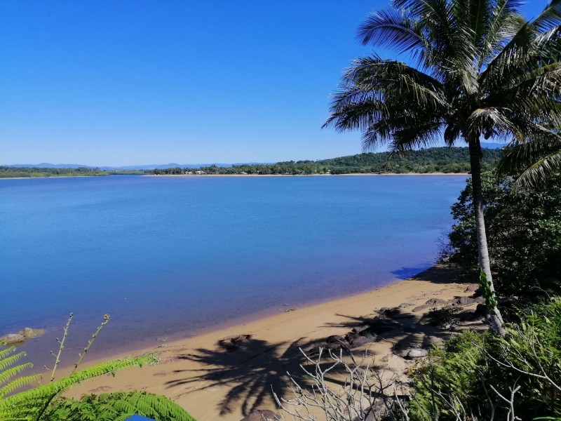 3 Alice st, Flying Fish Point QLD 4860