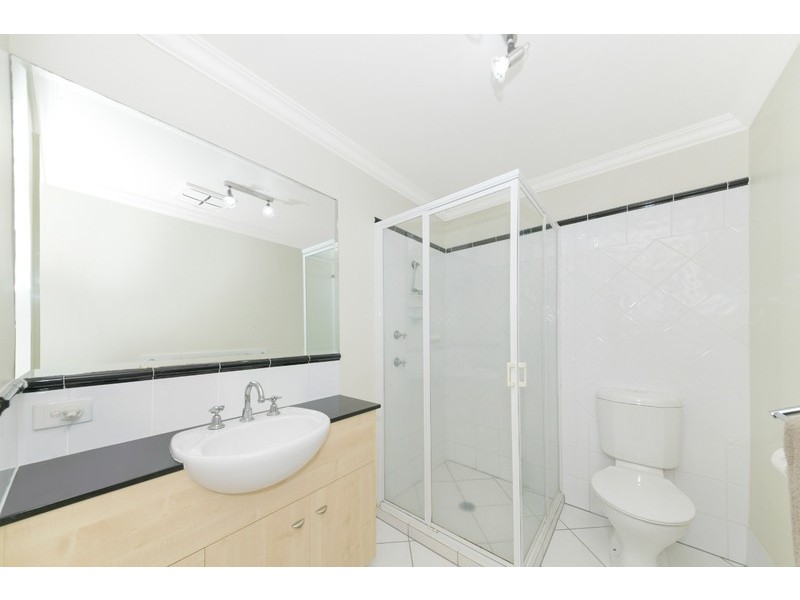 11/18 The Strand, North Ward QLD 4810