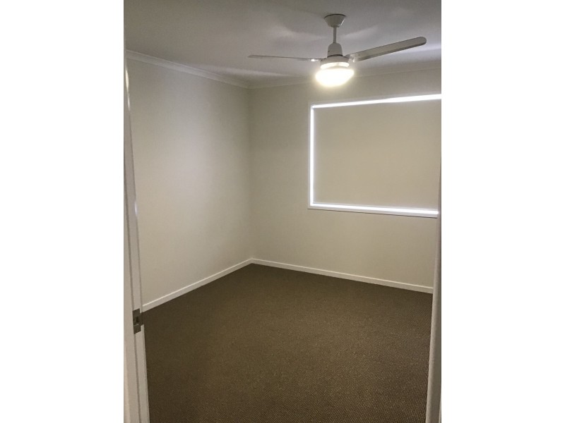 1/123 Duffield Rd, Kallangur QLD 4503