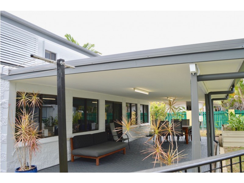 15 Cayley street, Trinity Beach QLD 4879