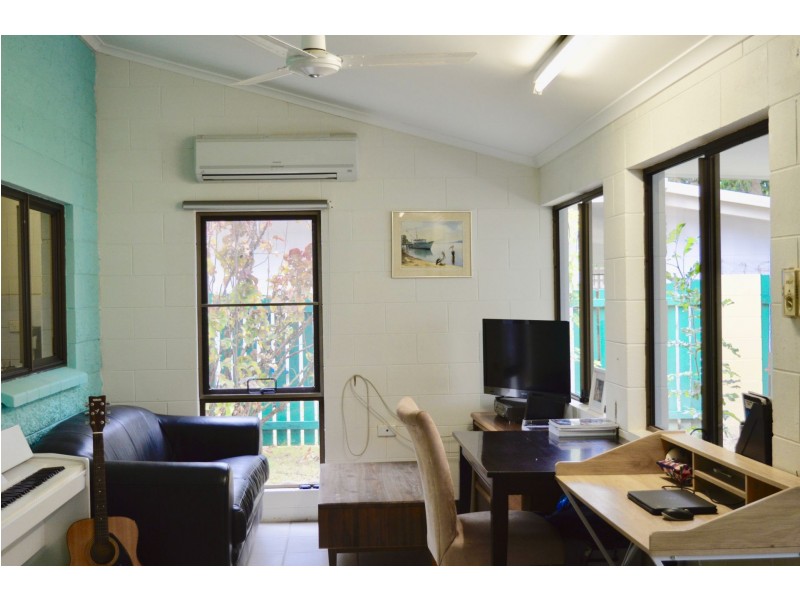 15 Cayley street, Trinity Beach QLD 4879