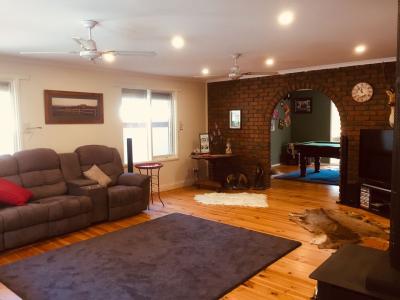 41 Turramurra rd, Maryknoll VIC 3812