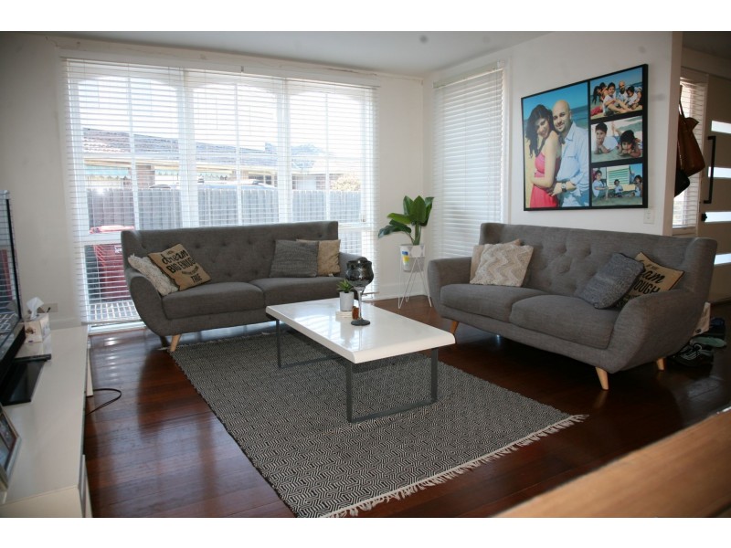 77 south circular road, Gladstone Park VIC 3043