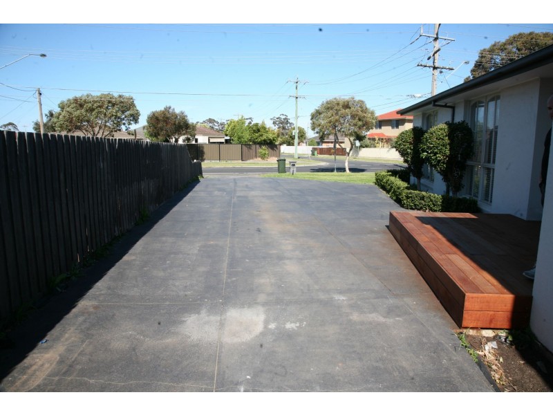 77 south circular road, Gladstone Park VIC 3043