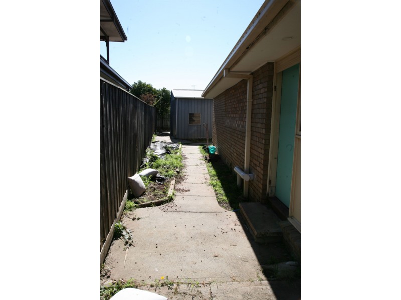 77 south circular road, Gladstone Park VIC 3043