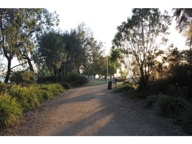 1 Shoreline Place, Yarrawonga VIC 3730