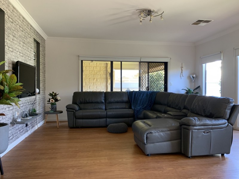 15 Keith Payne Court, Loxton SA 5333