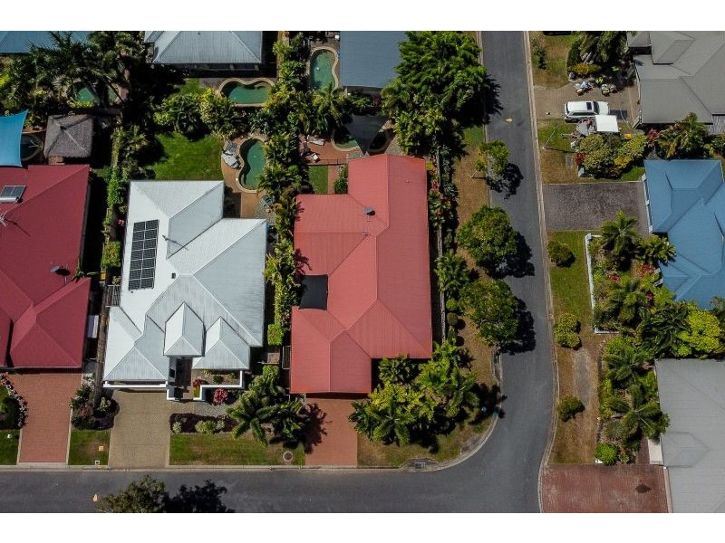 2 Tydeman Crescent, Clifton Beach QLD 4879