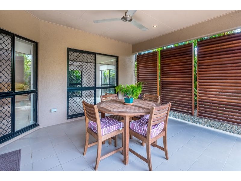 2 Tydeman Crescent, Clifton Beach QLD 4879