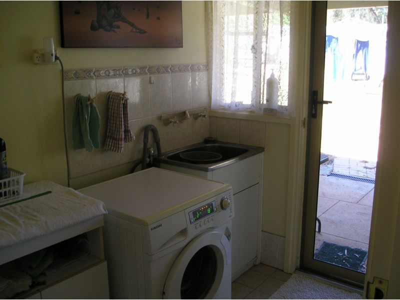 6 View St, York WA 6302