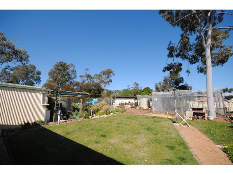 6 View St, York WA 6302