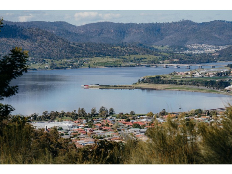 44 Jasanda Drive, Montrose TAS 7010