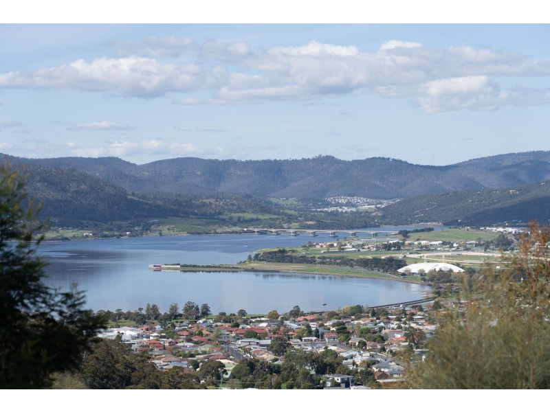 44 Jasanda Drive, Montrose TAS 7010