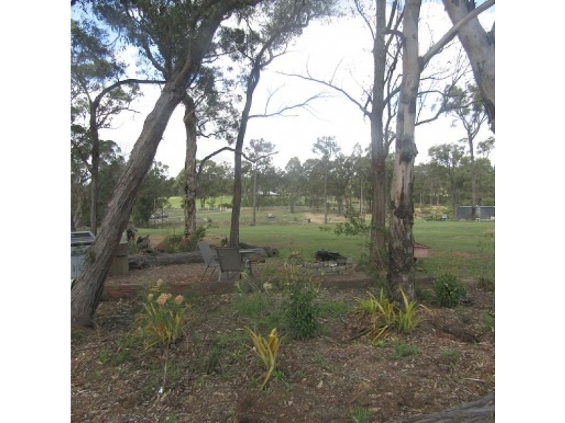 138 Olsen Rd, Lovedale NSW 2325