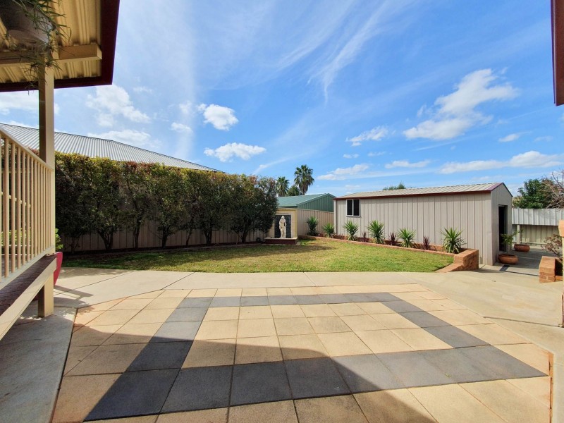 39 Horsley Street, Kooringal NSW 2650