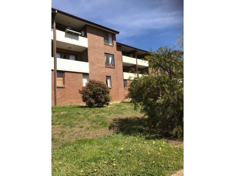 18/28 Springvale Drive, Hawker ACT 2614
