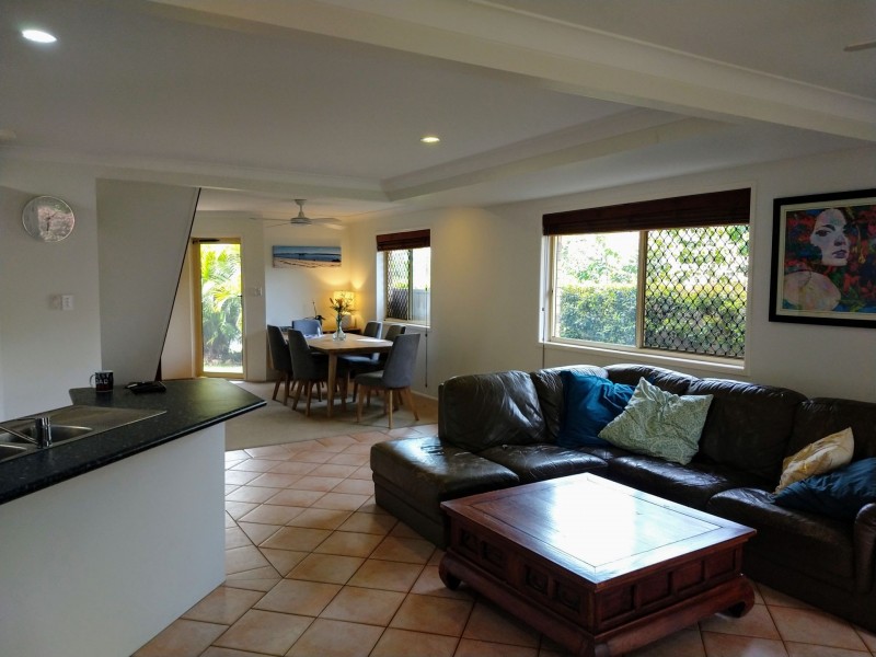 1/36 Ocean street, Runaway Bay QLD 4216