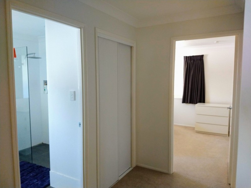 1/36 Ocean street, Runaway Bay QLD 4216