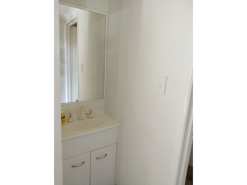 1/36 Ocean street, Runaway Bay QLD 4216