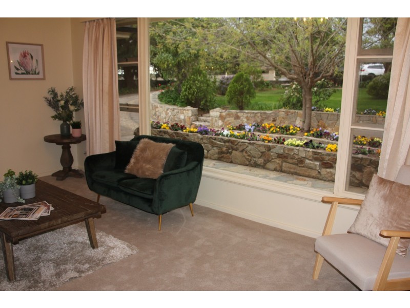 11 Burnell Drive, Belair SA 5052