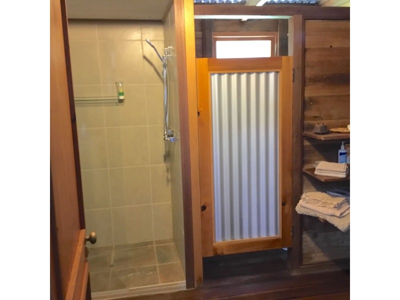 1052 Rubyvale Road, Sapphire QLD 4702