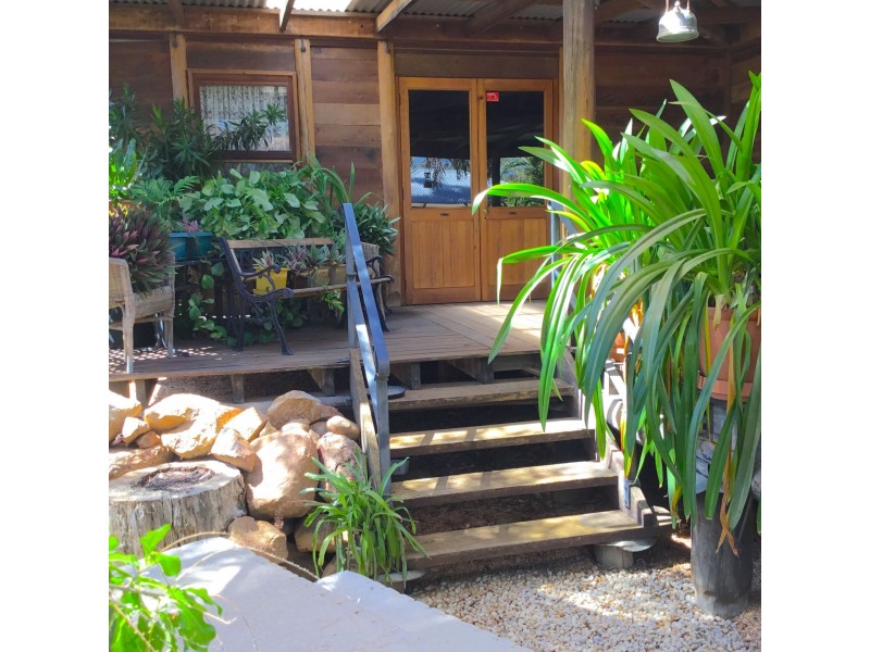 1052 Rubyvale Road, Sapphire QLD 4702