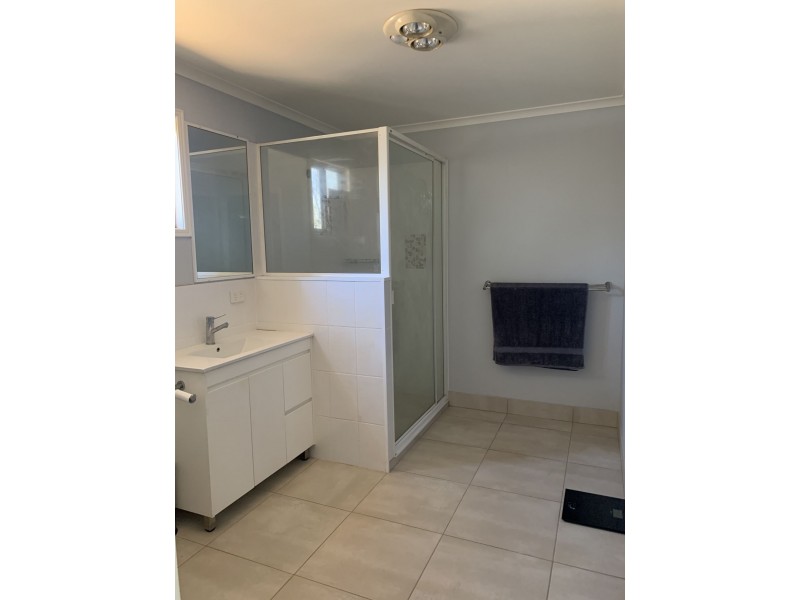 1052 Rubyvale Road, Sapphire QLD 4702