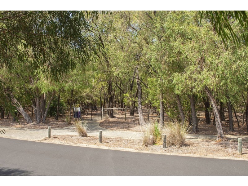 20 Monash Way, Abbey WA 6280