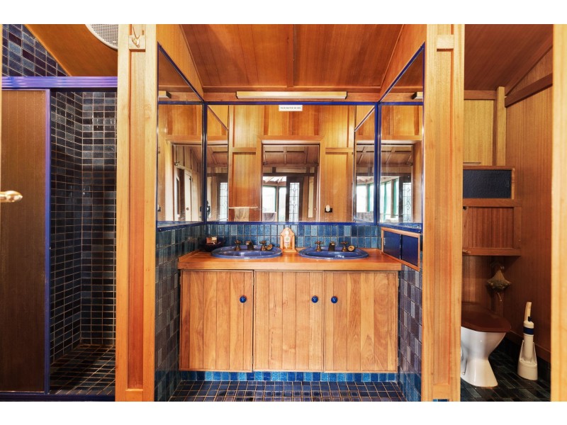 Colwyn/70 Bay Road, Mount Gambier SA 5290