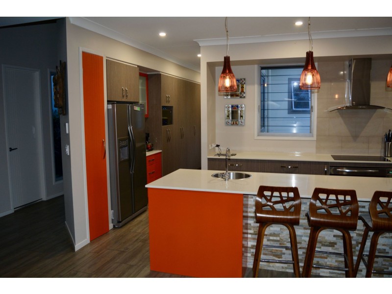 74 Carrington Road, Bonogin QLD 4213