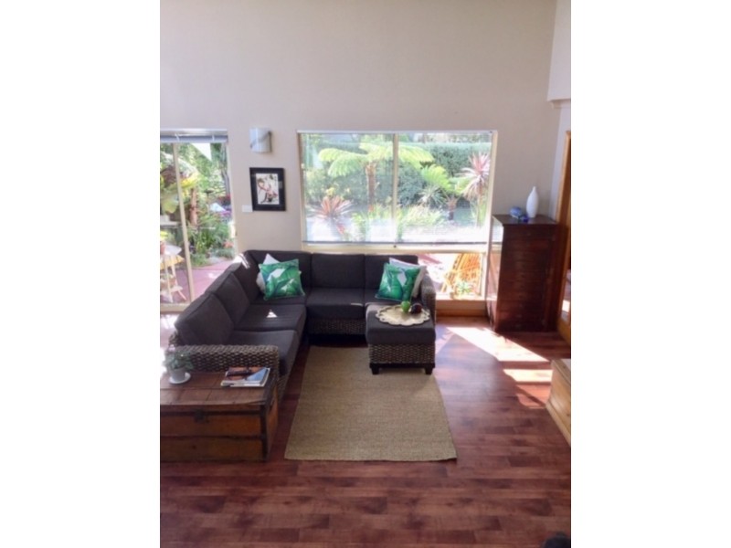 5 Albert st, Little Grove WA 6330