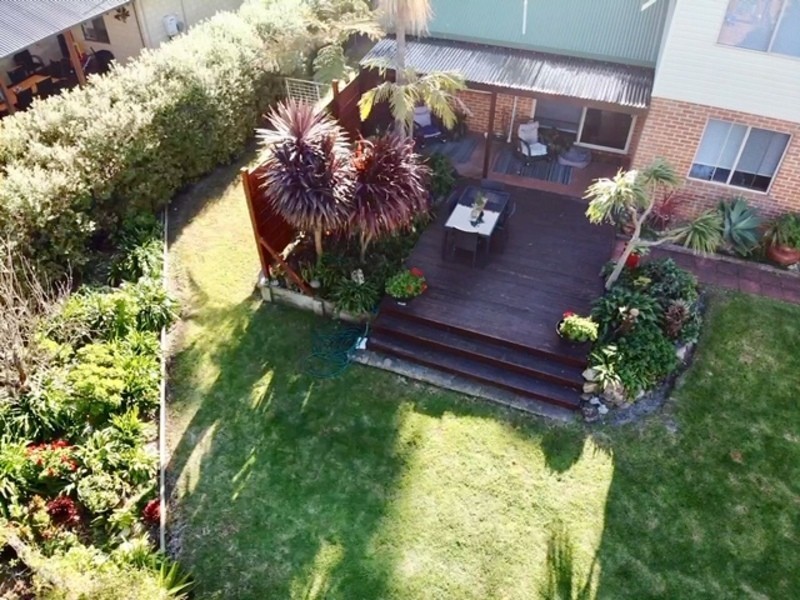 5 Albert st, Little Grove WA 6330