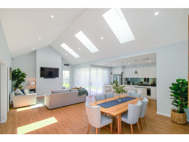 5 Jimberoo Loop, Gobbagombalin NSW 2650