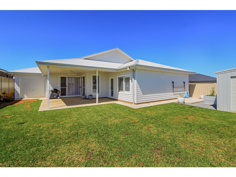 5 Jimberoo Loop, Gobbagombalin NSW 2650