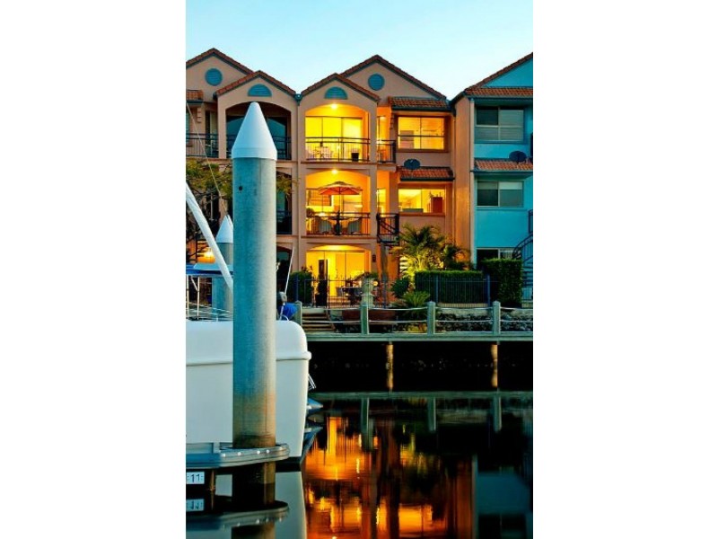 43 John Lund Drive, Hope Island QLD 4212