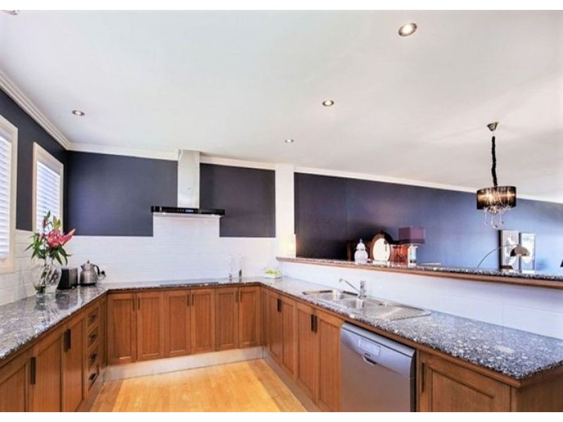 43 John Lund Drive, Hope Island QLD 4212