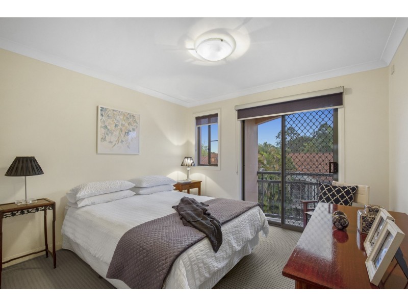 43 John Lund Drive, Hope Island QLD 4212