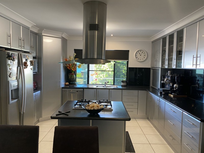 23 Zelma St, Grasstree Beach QLD 4740