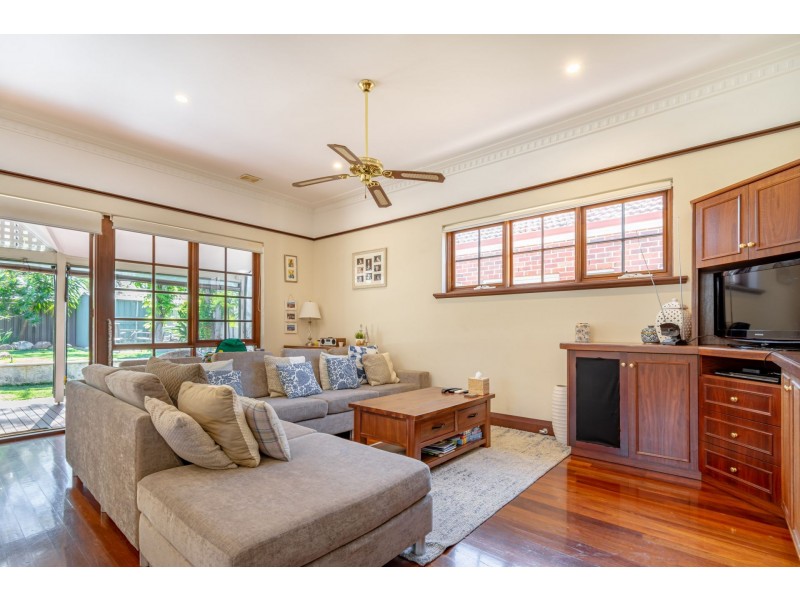 16 David Street, Kensington WA 6151