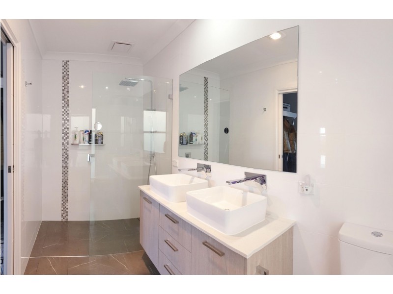 13 Horizons Parkway, Port Macquarie NSW 2444