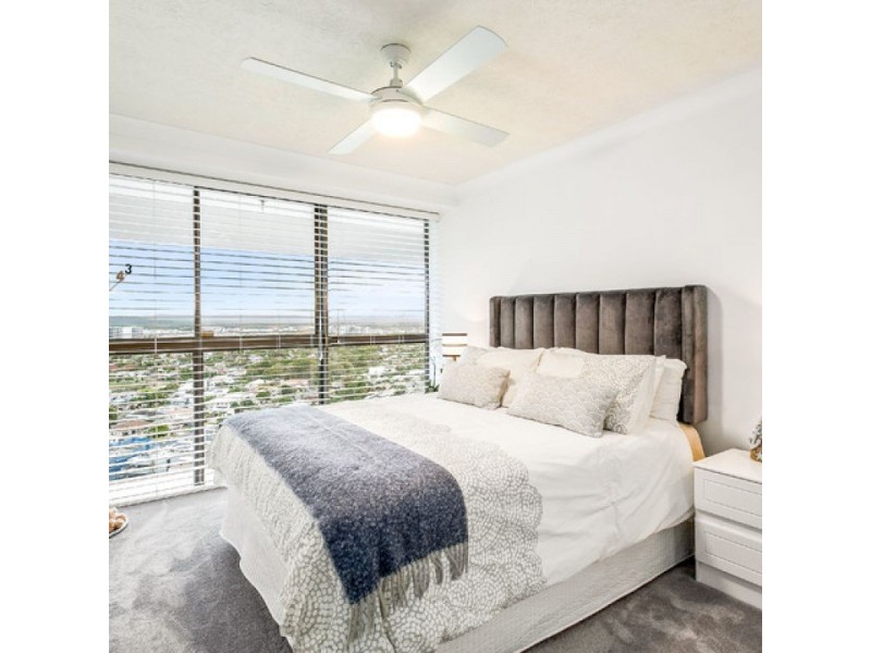 83/17 Bayview Street, Runaway Bay QLD 4216