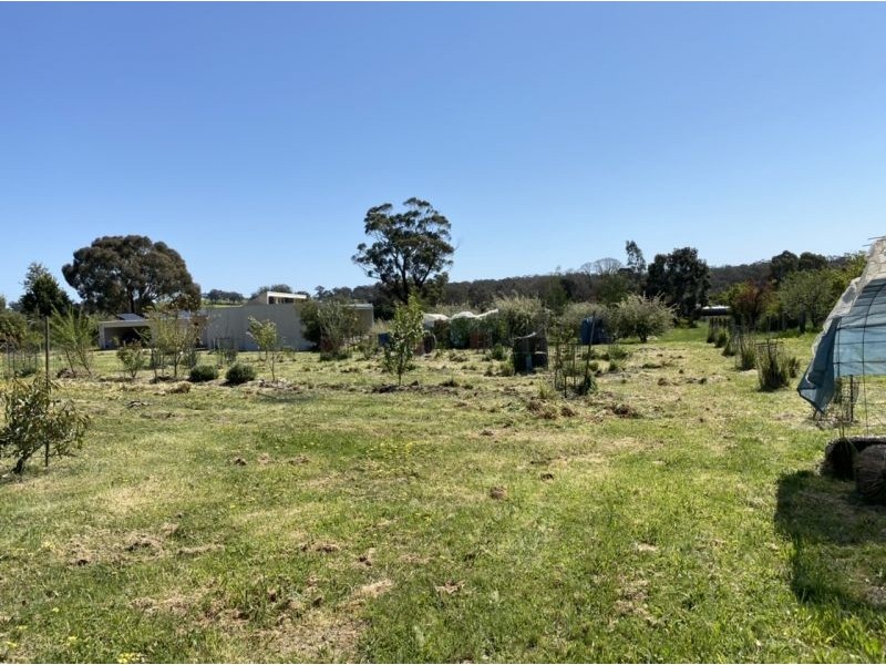 5 Pottery Road, Campbells Creek VIC 3451